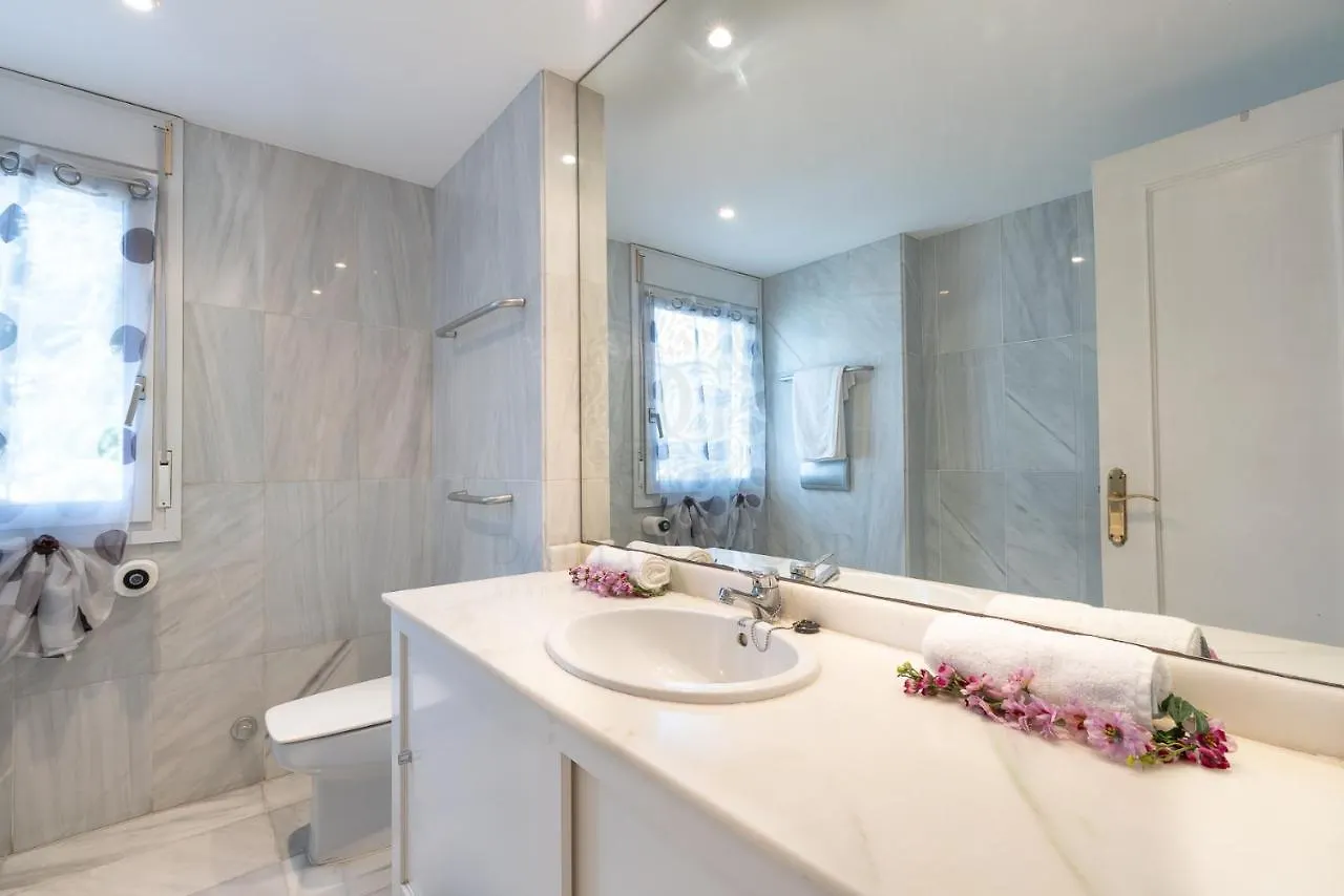 Belgravia Beach House Estepona 0*,